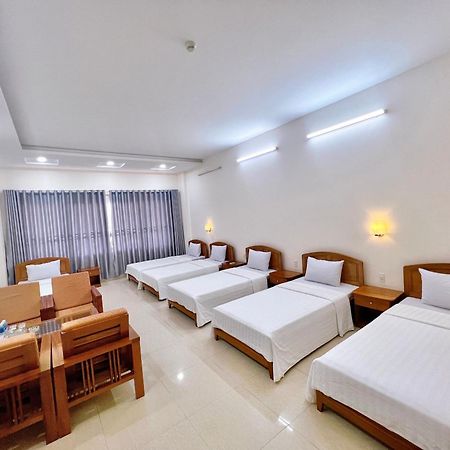 Hotel Khach San Binh Minh à Phan Thiết Extérieur photo