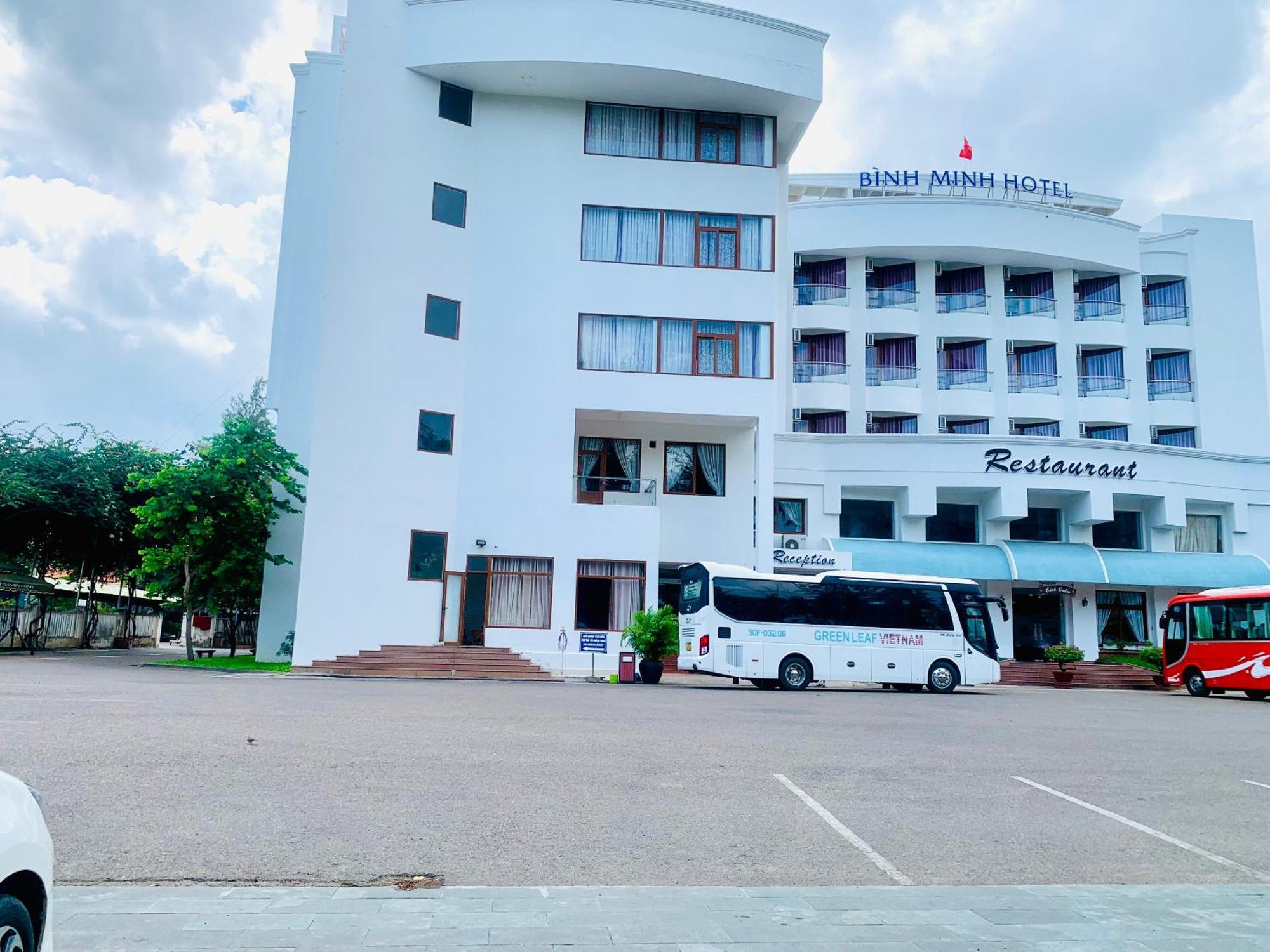 Hotel Khach San Binh Minh à Phan Thiết Extérieur photo