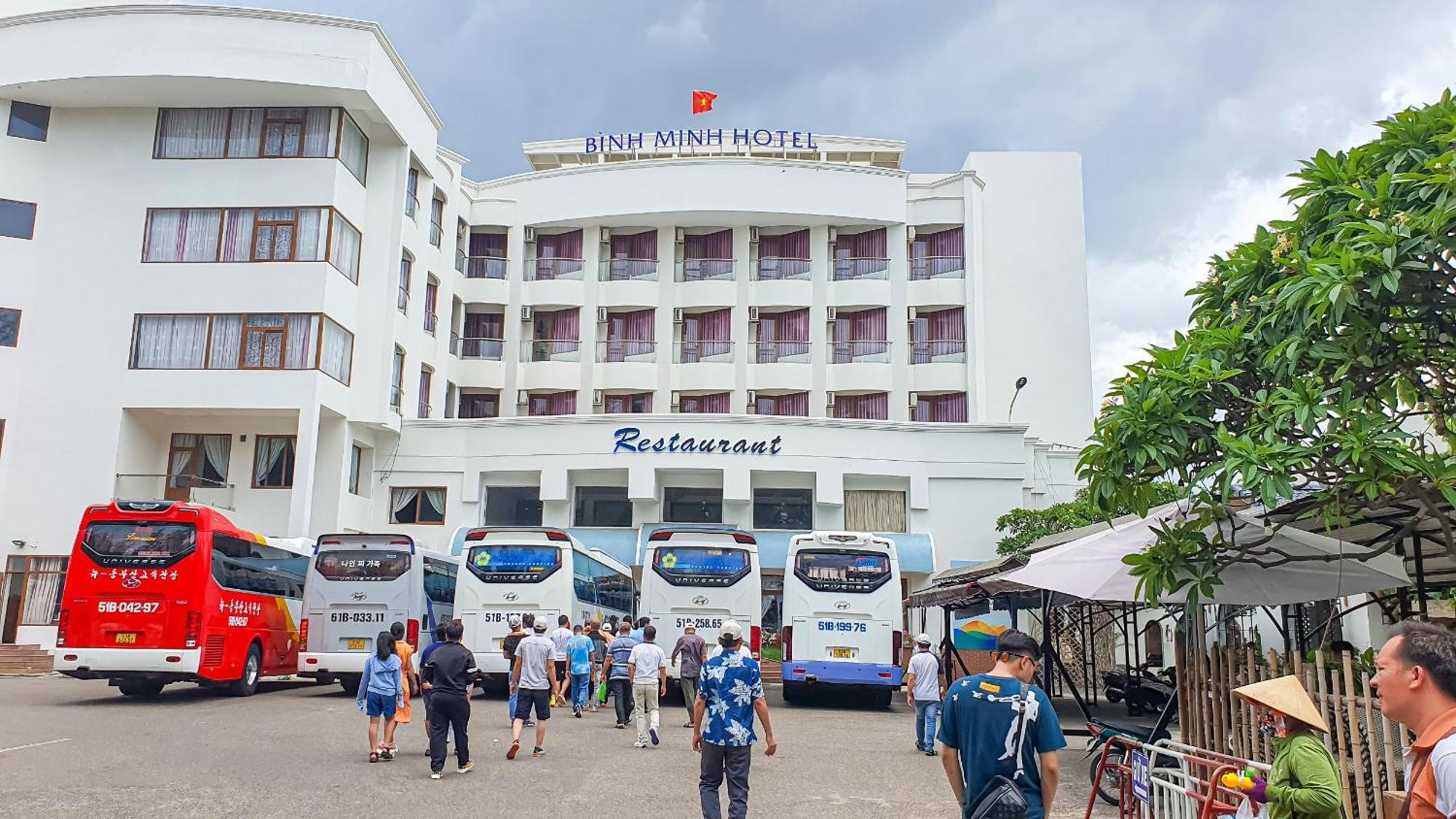Hotel Khach San Binh Minh à Phan Thiết Extérieur photo
