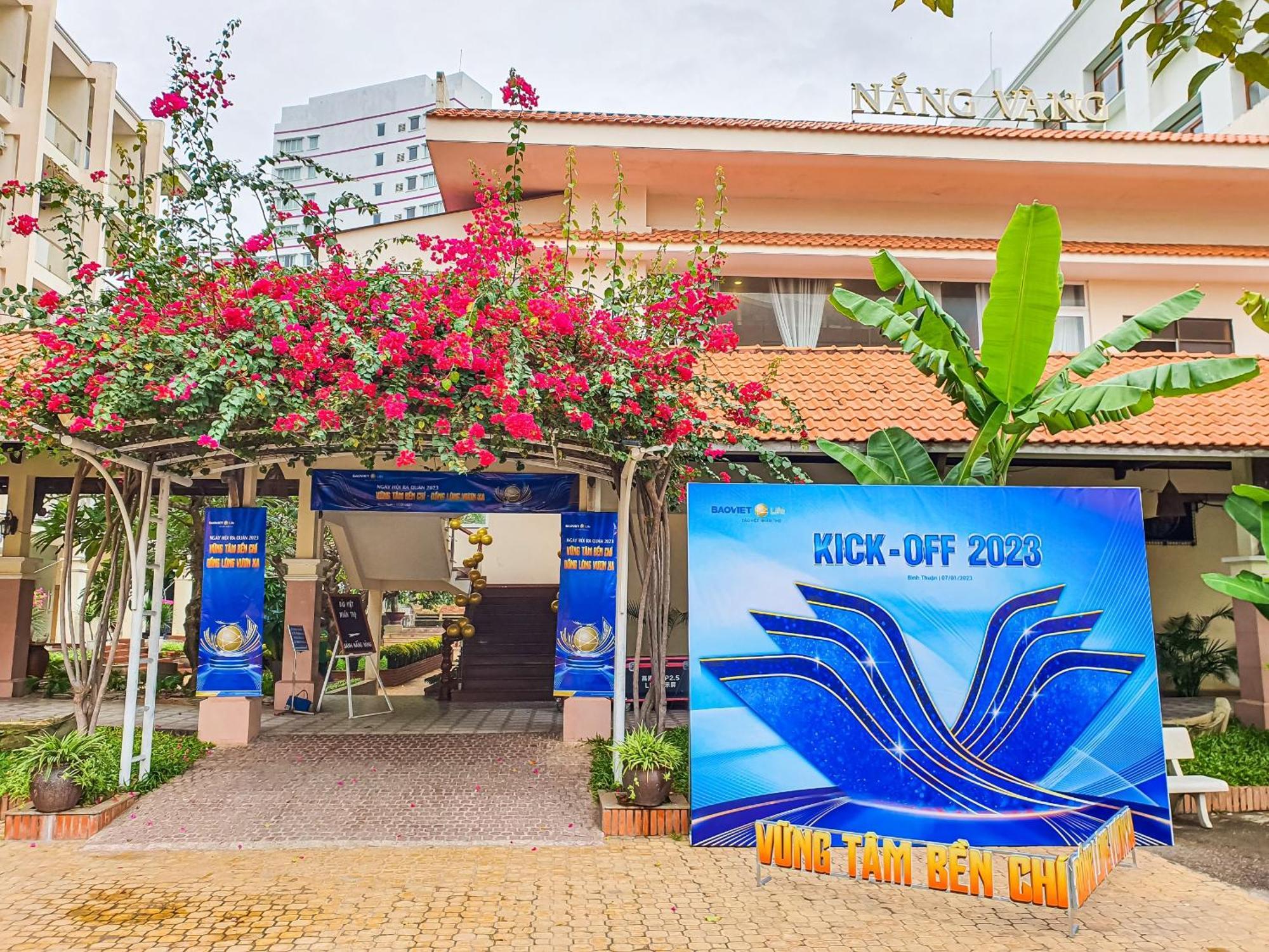 Hotel Khach San Binh Minh à Phan Thiết Extérieur photo