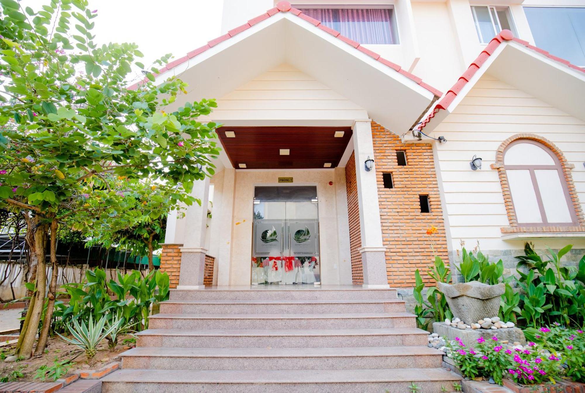 Hotel Khach San Binh Minh à Phan Thiết Extérieur photo