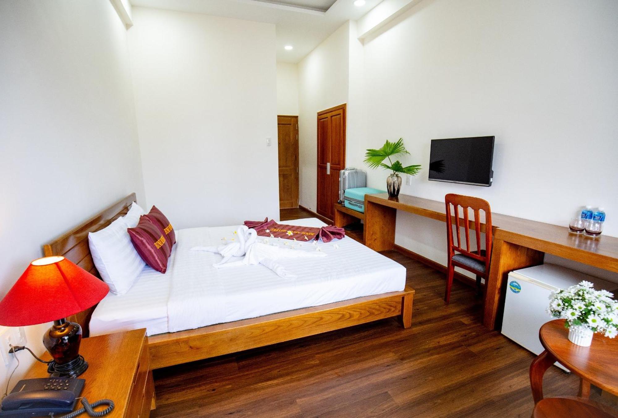 Hotel Khach San Binh Minh à Phan Thiết Extérieur photo